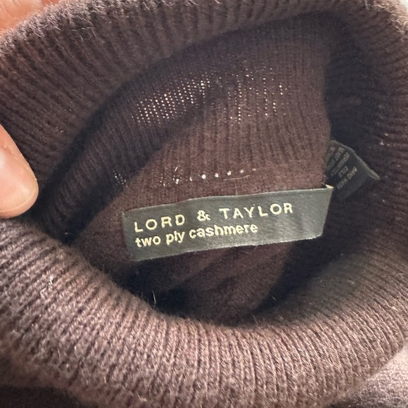 100% Cashmere Chocolate Brown Turtleneck Sweater - Picture 5 of 7